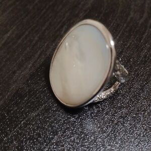 Size 7 Elegant Silver and White Oval Ring